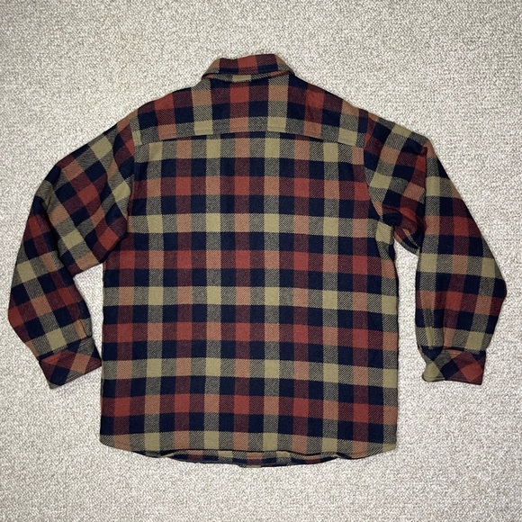 L. L. Bean wool insulated shirt jacket - Picture 12 of 12